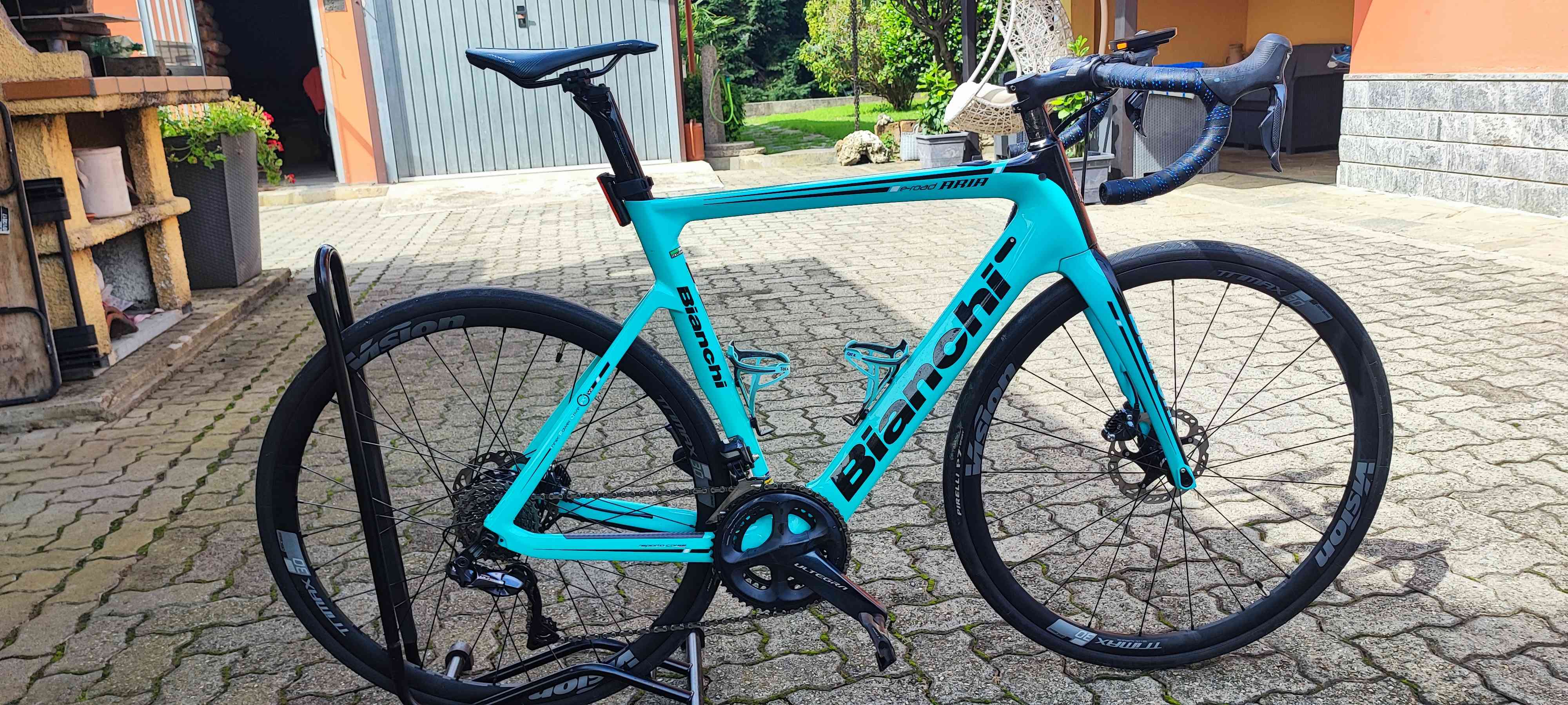 Bianchi Aria e -rood